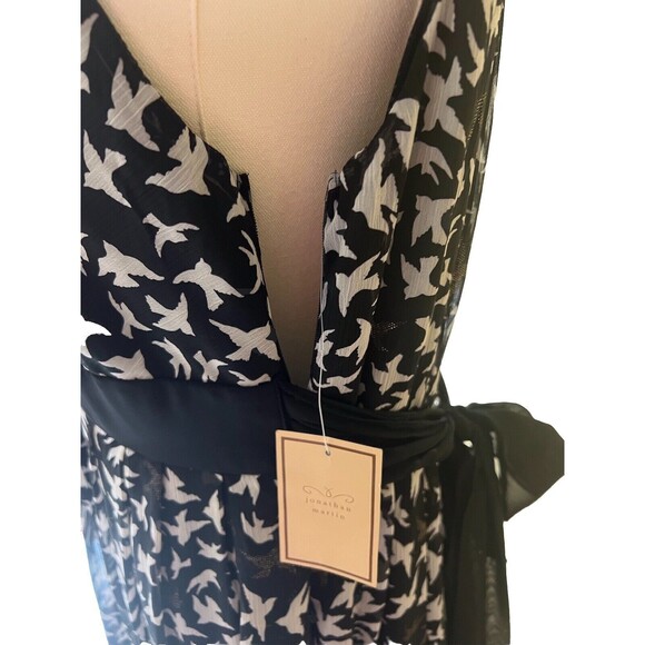 Jonathan Martin Dress size 12 V Neck Black White Print Tie Waist Garden Party - Picture 11 of 16